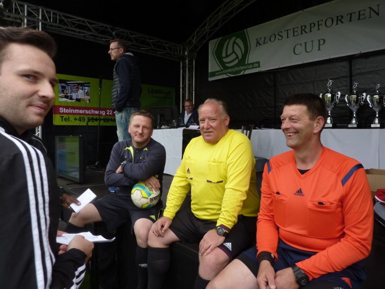 auch-die-schiedsrichter-waren-gut-gelaunt